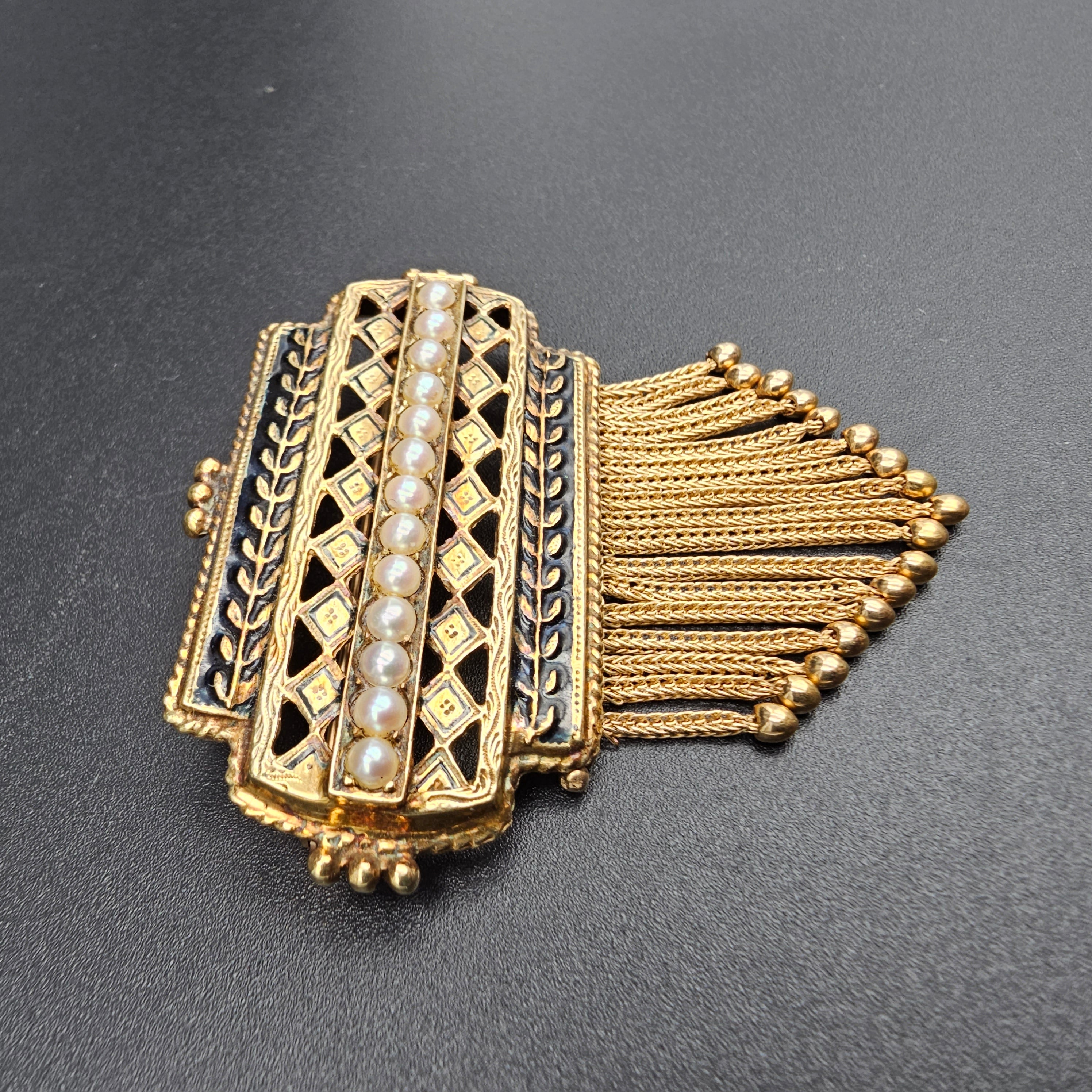 14k Vintage enamel and pearl brooch