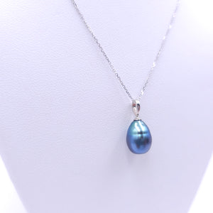 Teardrop shaped Tahitian pearl pendant on 14k white gold chain