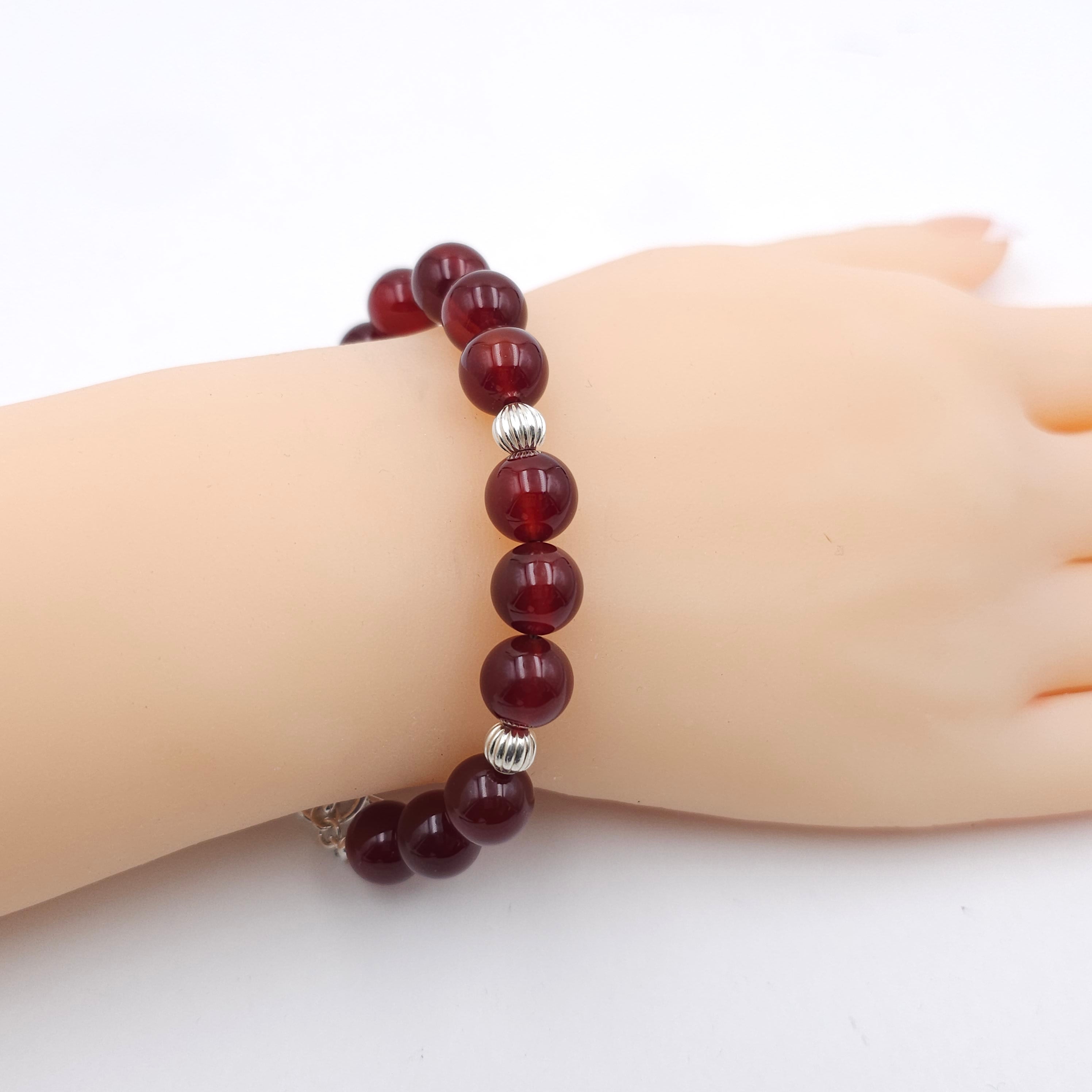 Carnelian beaded bracelet