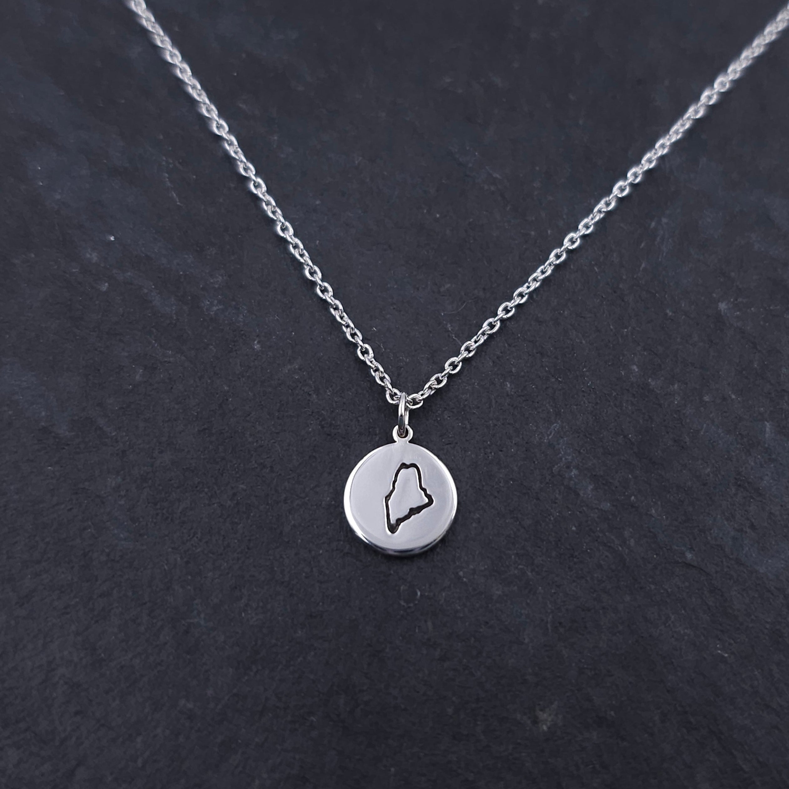Tiny Maine necklace