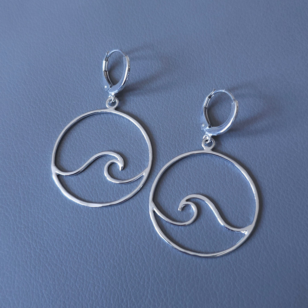 Sterling silver large wave in circle dangle earrings