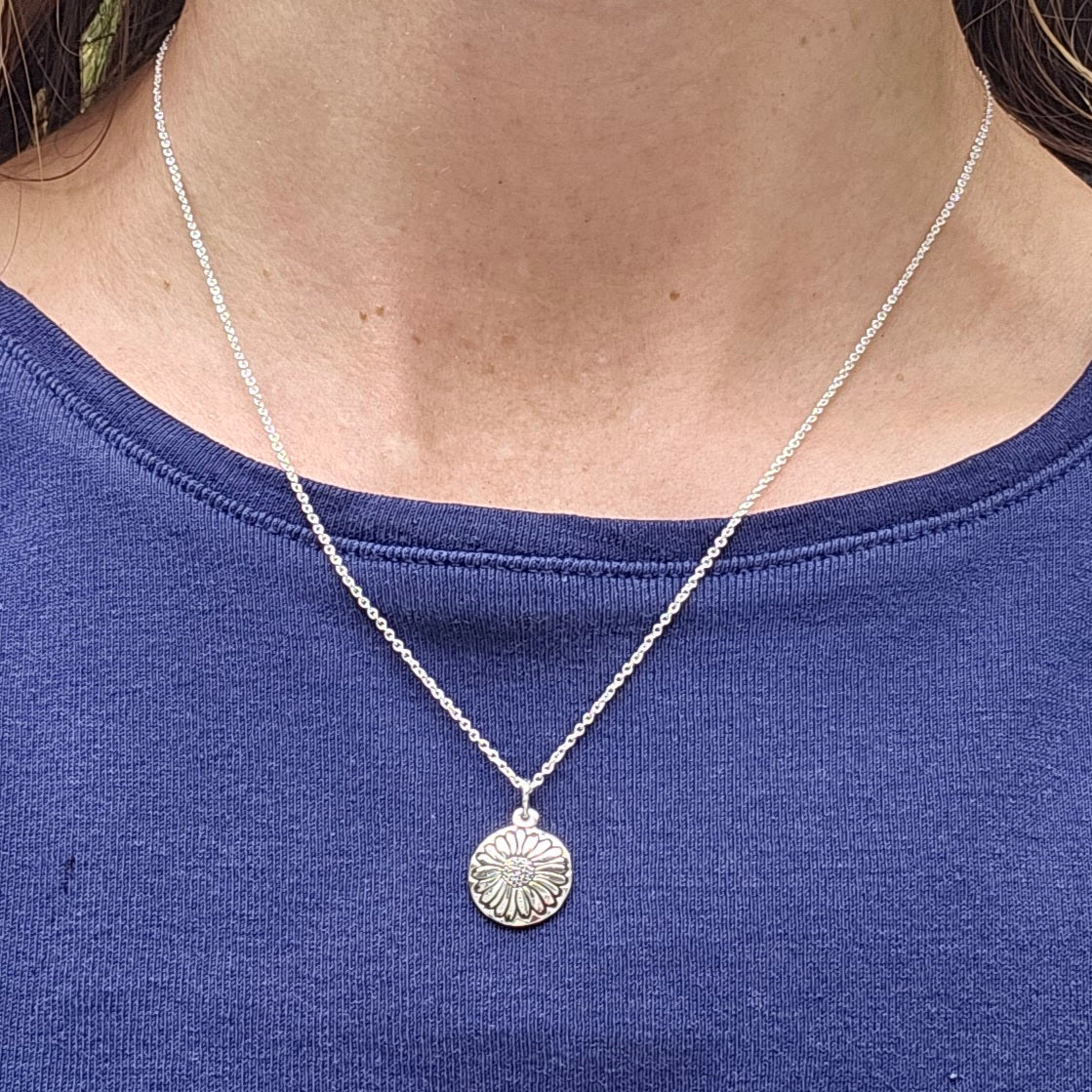 Sterling silver daisy necklace