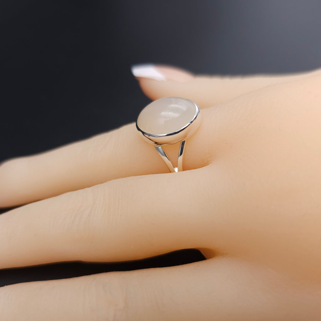 Oval moonstone sterling silver ring