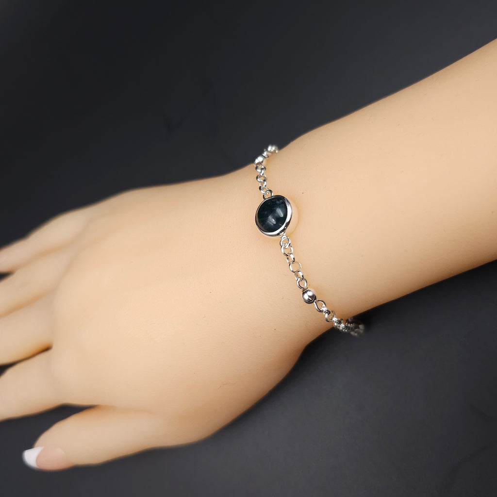 Round bezel set moss agate chain bracelet