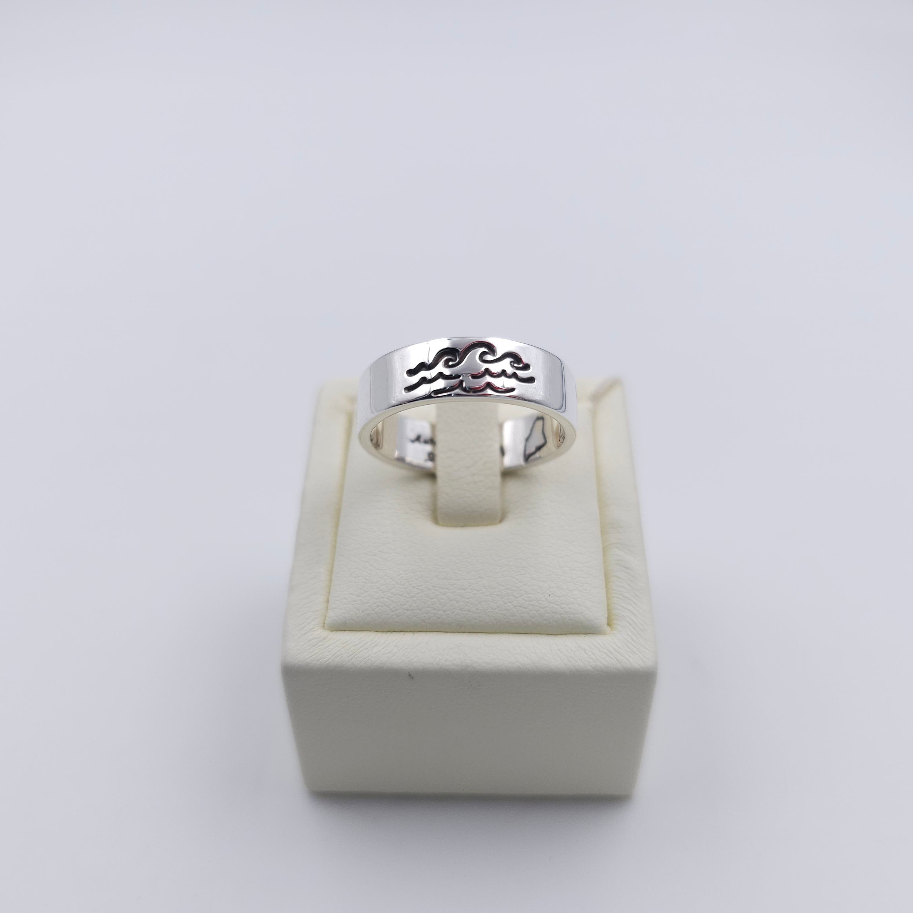 Sterling silver waves ring
