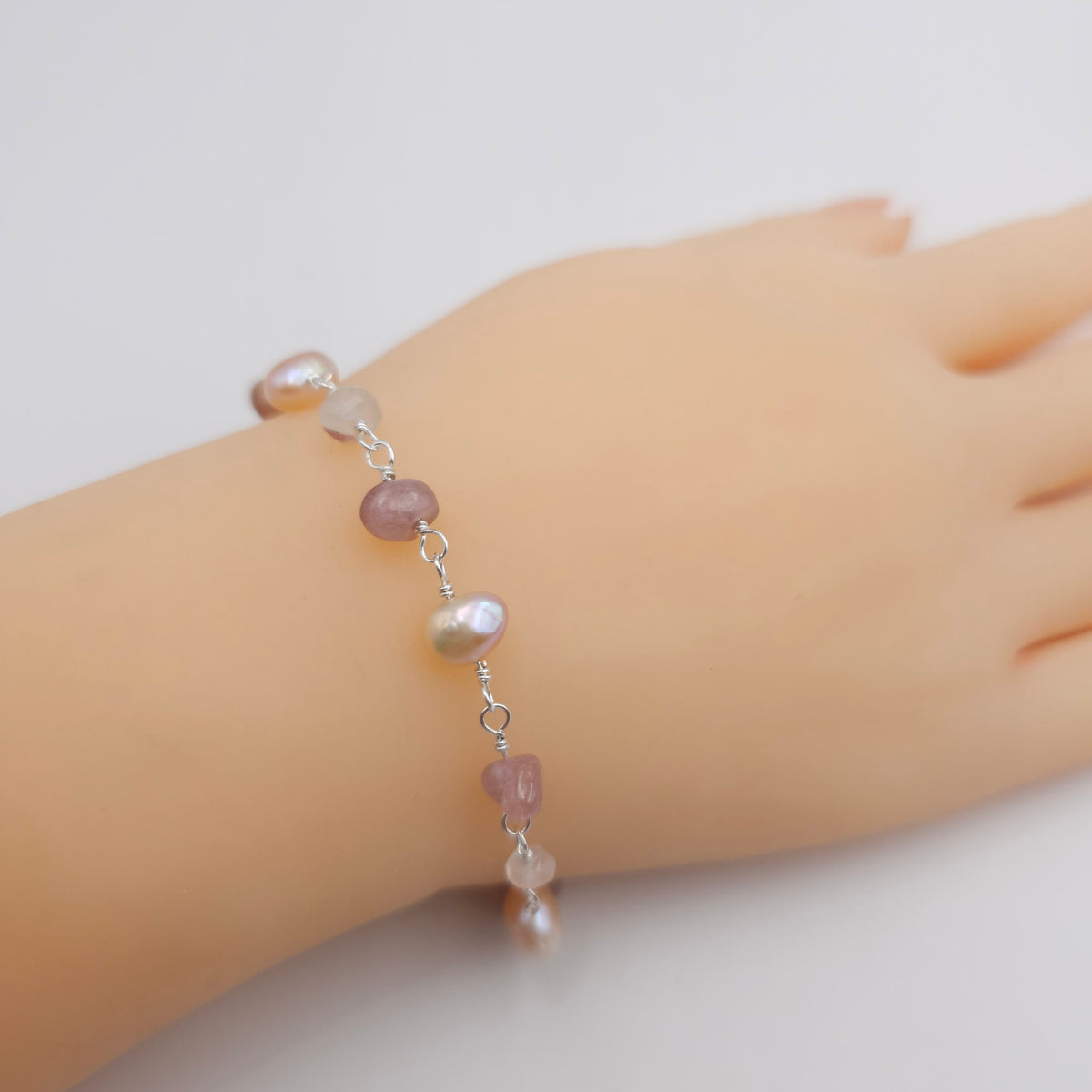 Tourmaline and fresh water pearl bracelet