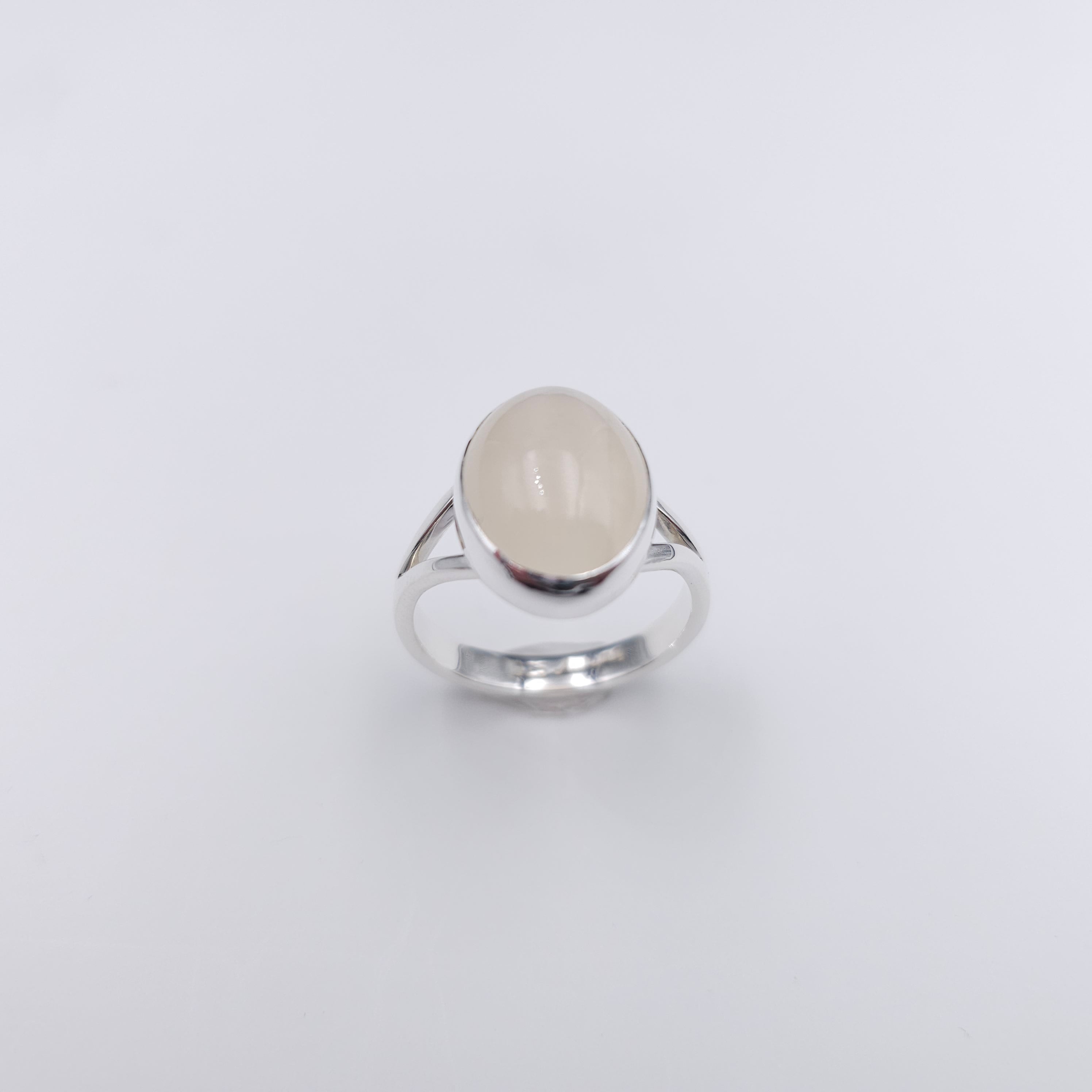 Oval moonstone sterling silver ring