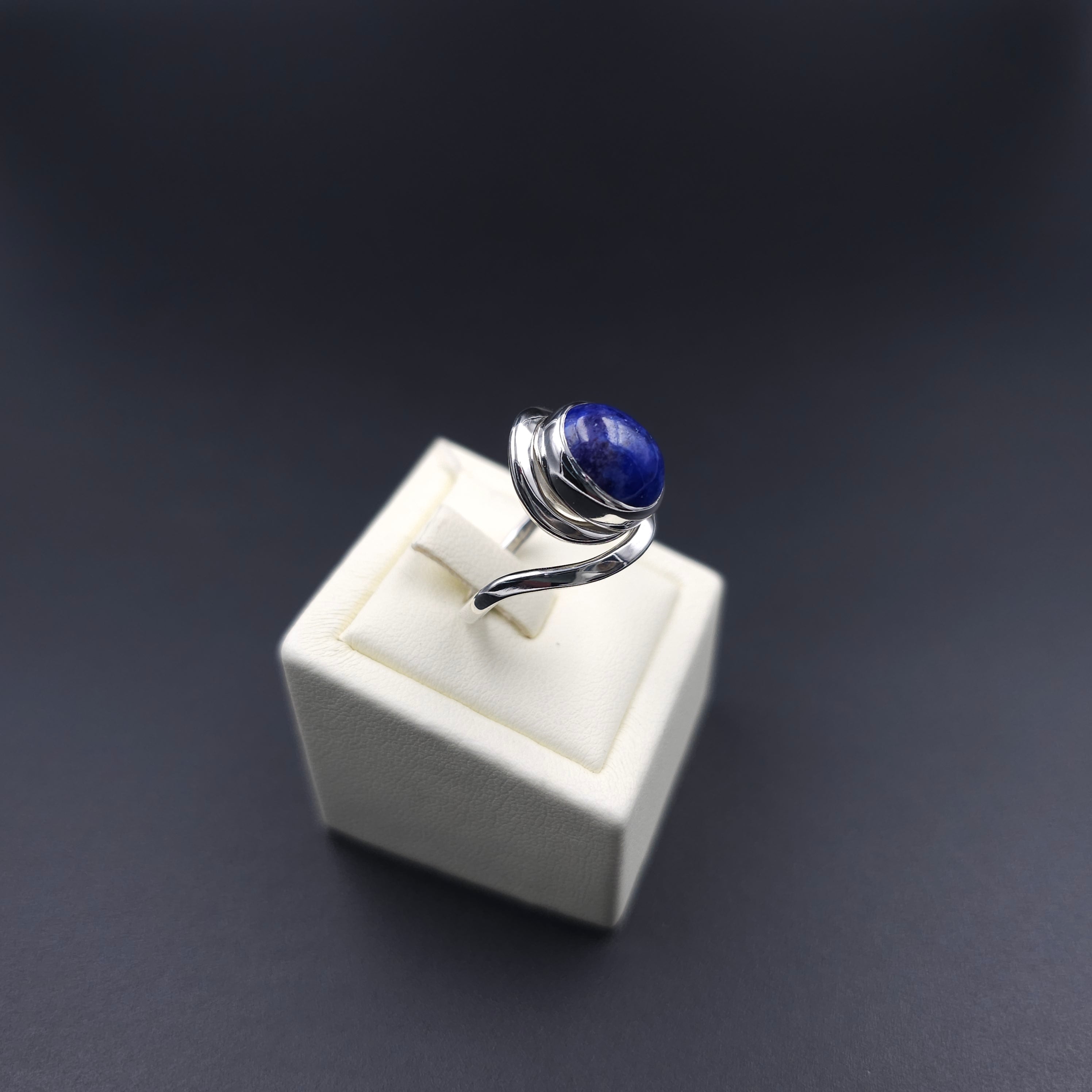 Silver spiral ring with lapis