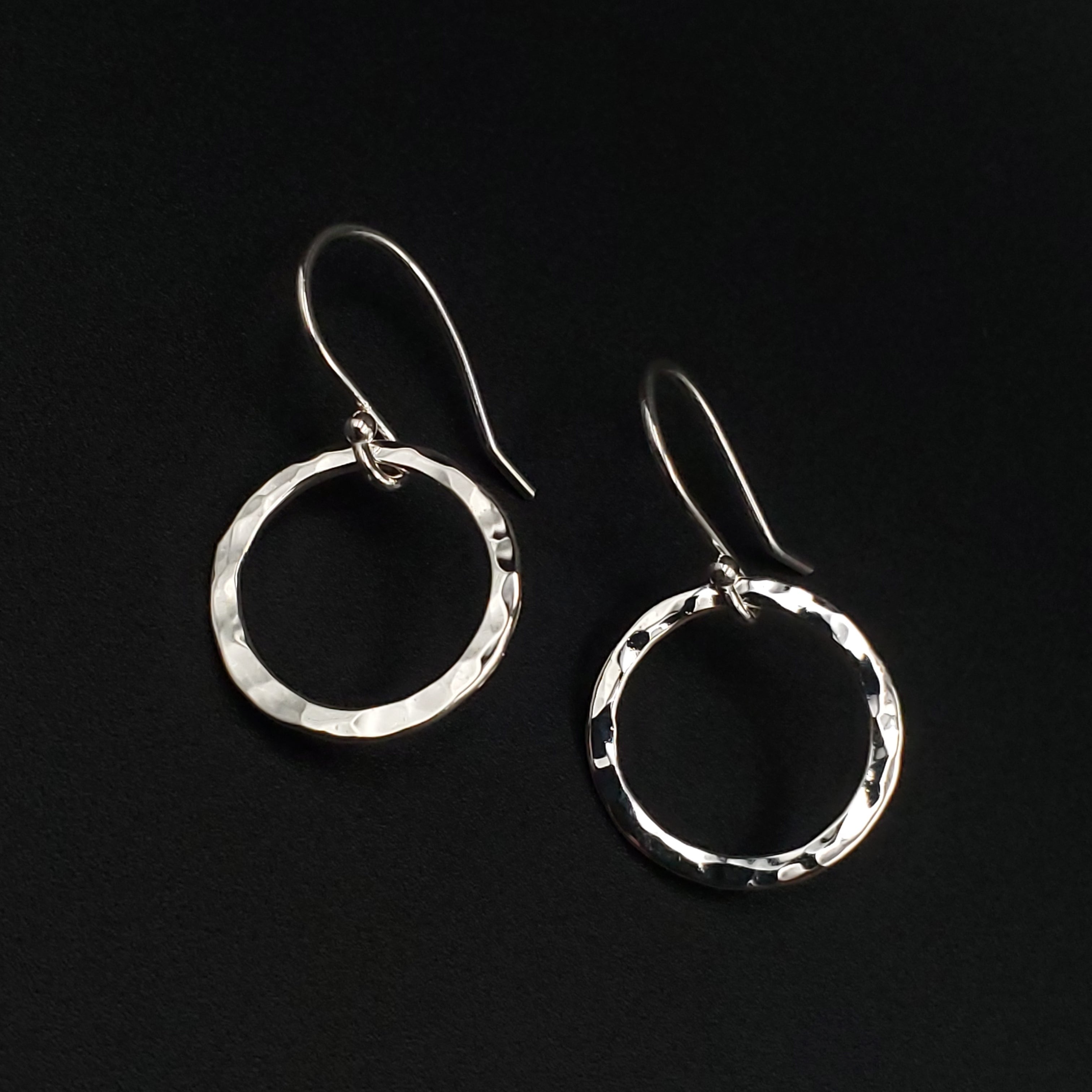 Silver hammered circle earrings